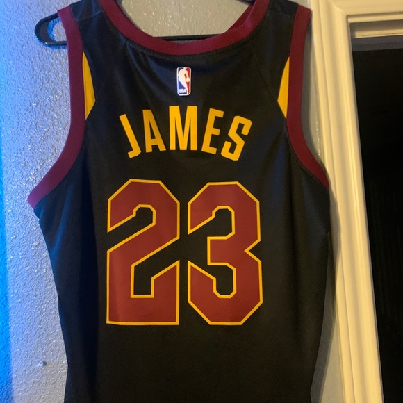 NBA Lebron James Alternative Jersey - Picture 1 of 2